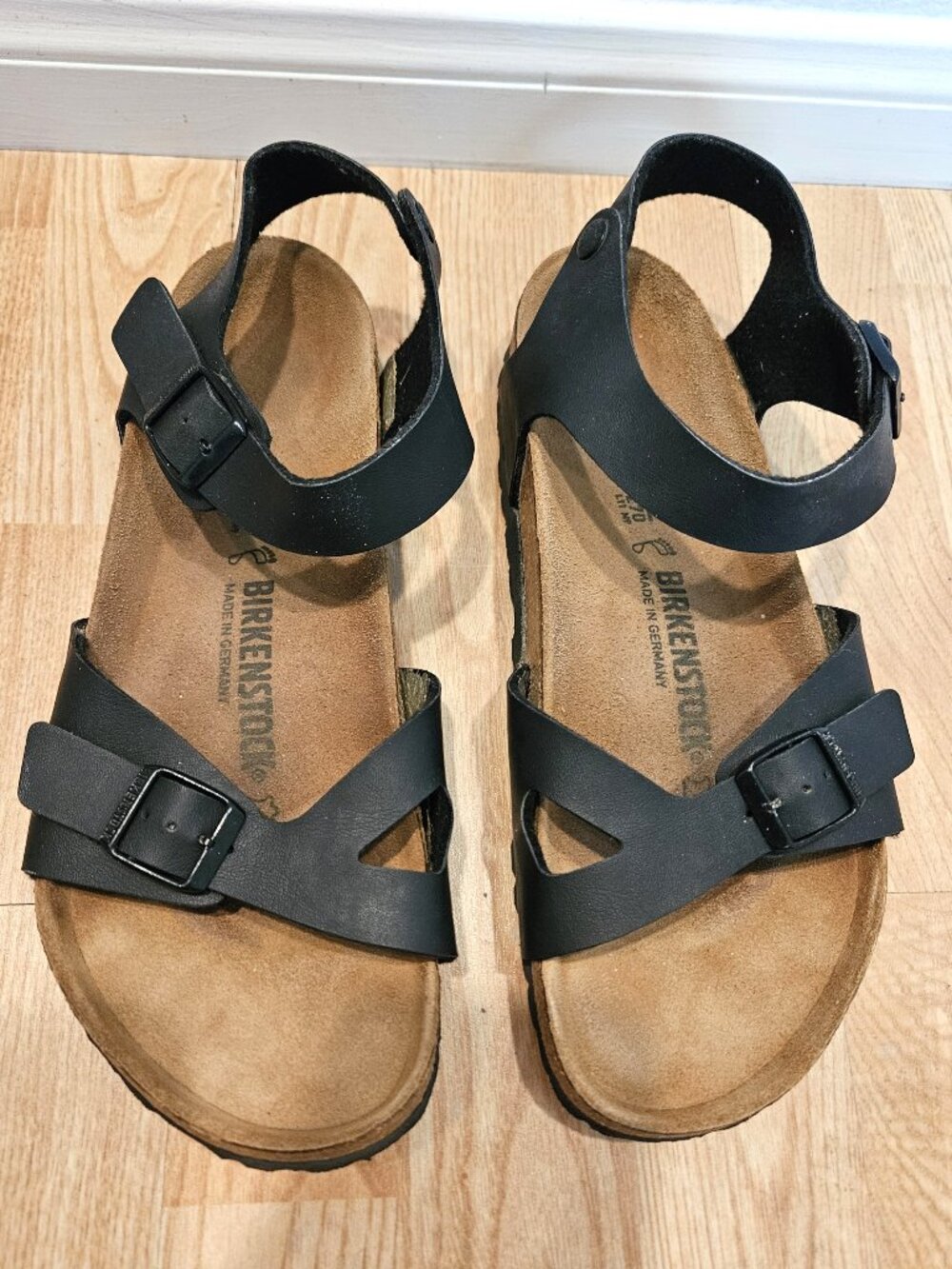 Birkenstock Rio Women/Men Black Strappy Buckle Sandals EU 42 US L11...M9